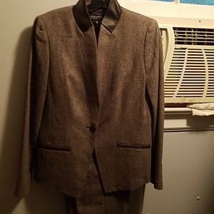 JONES OF NY PANT SUITE